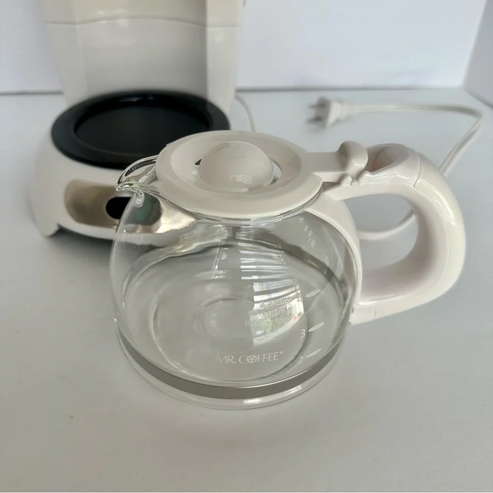 Mr. Coffee 5 Cup Coffeemaker White Open Box Complete Brewing Pause On And Off